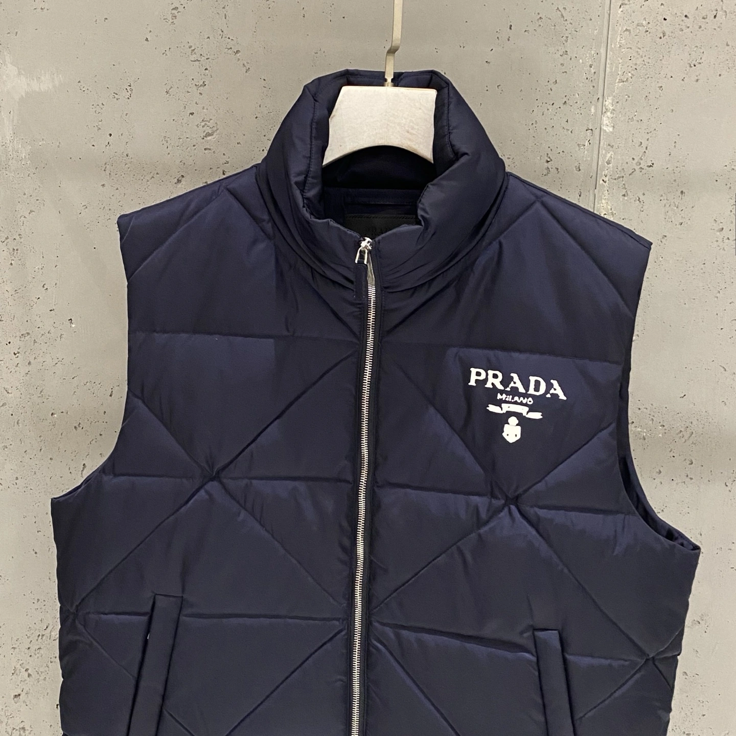 wg.luxury-- Pr141 Down jacket nylon item: E-F361J2017